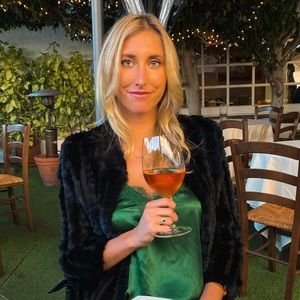 Meet your Posher, Sela